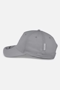 Logo Crushed Nylon Cap Cool Grey -Pegador® DSC08944 1Kopie 8a642e62 de2c 40e7 9e4a b2404733e8be