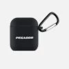 Logo Airpods Case Black 1 Logo Airpods Case Black -Pegador® LOGOAIRPODSCASEBLACK1