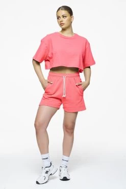 Layla Oversized Cropped Tee Vintage Washed Strawberry Gum -Pegador® PEGADOR E COMMERCE FINER THINGS FEMALE43191 fe65b747 5721 47a9 bbf3 91e4675b22c9