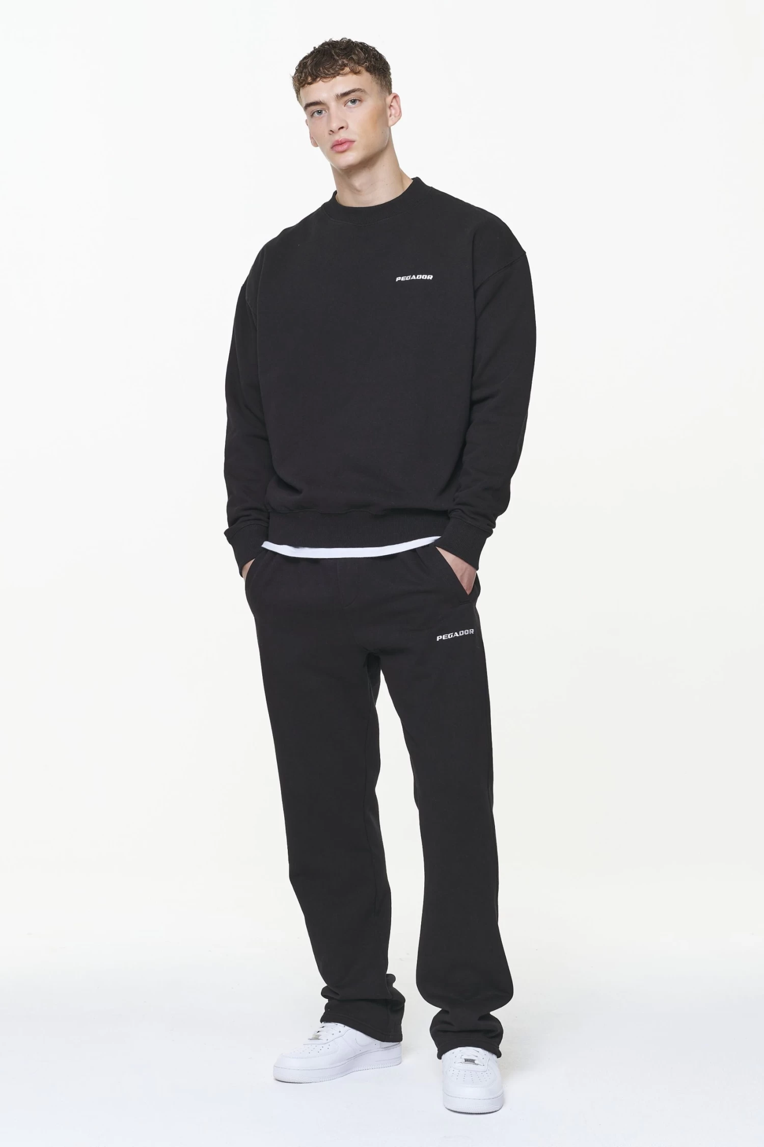 Logo Oversized Sweater Vintage Washed Onyx Black 4 Logo Oversized Sweater Vintage Washed Onyx Black - Image 2