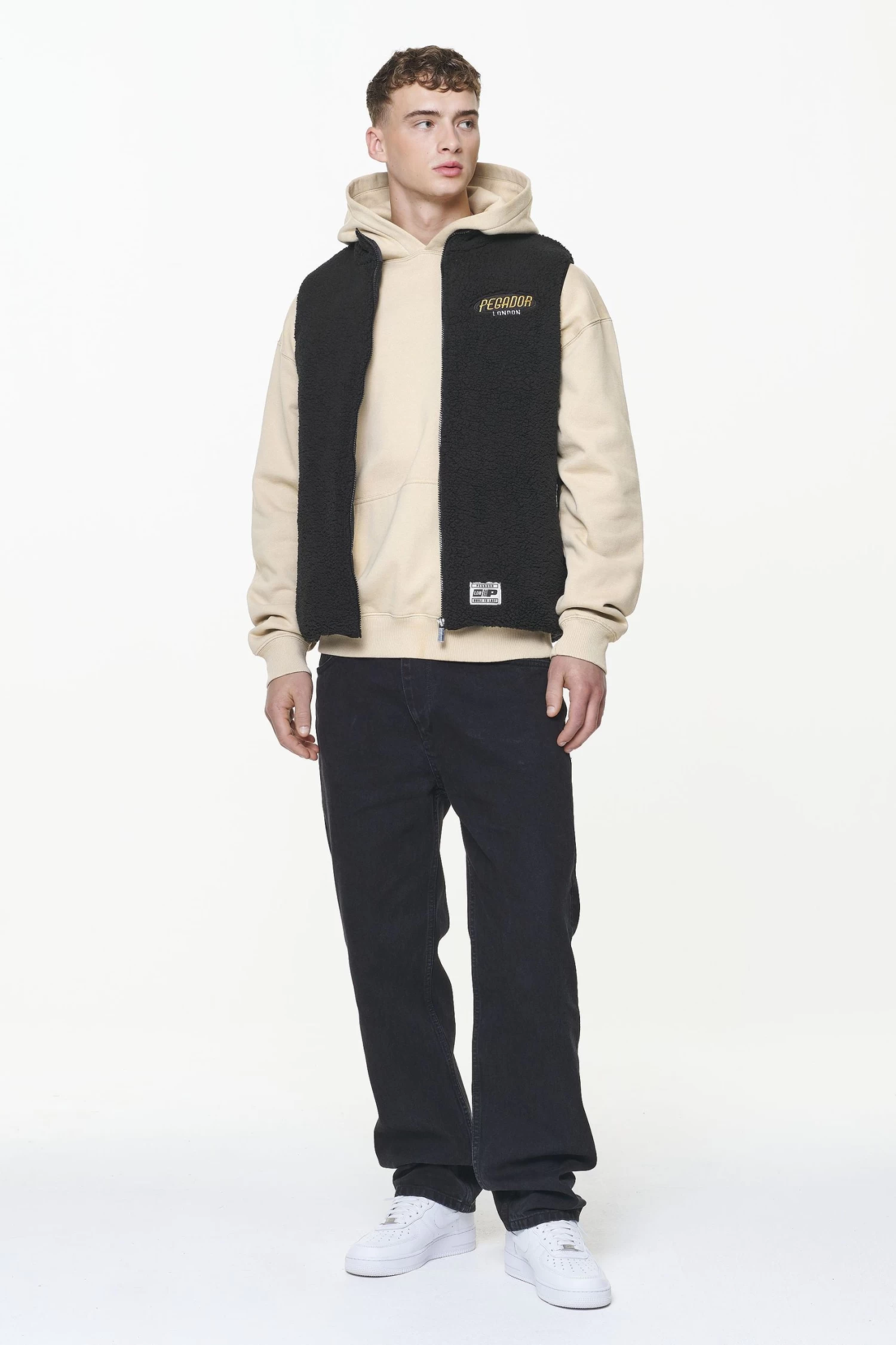 Orae Teddy Vest Onyx Black 5 Orae Teddy Vest Onyx Black - Image 3