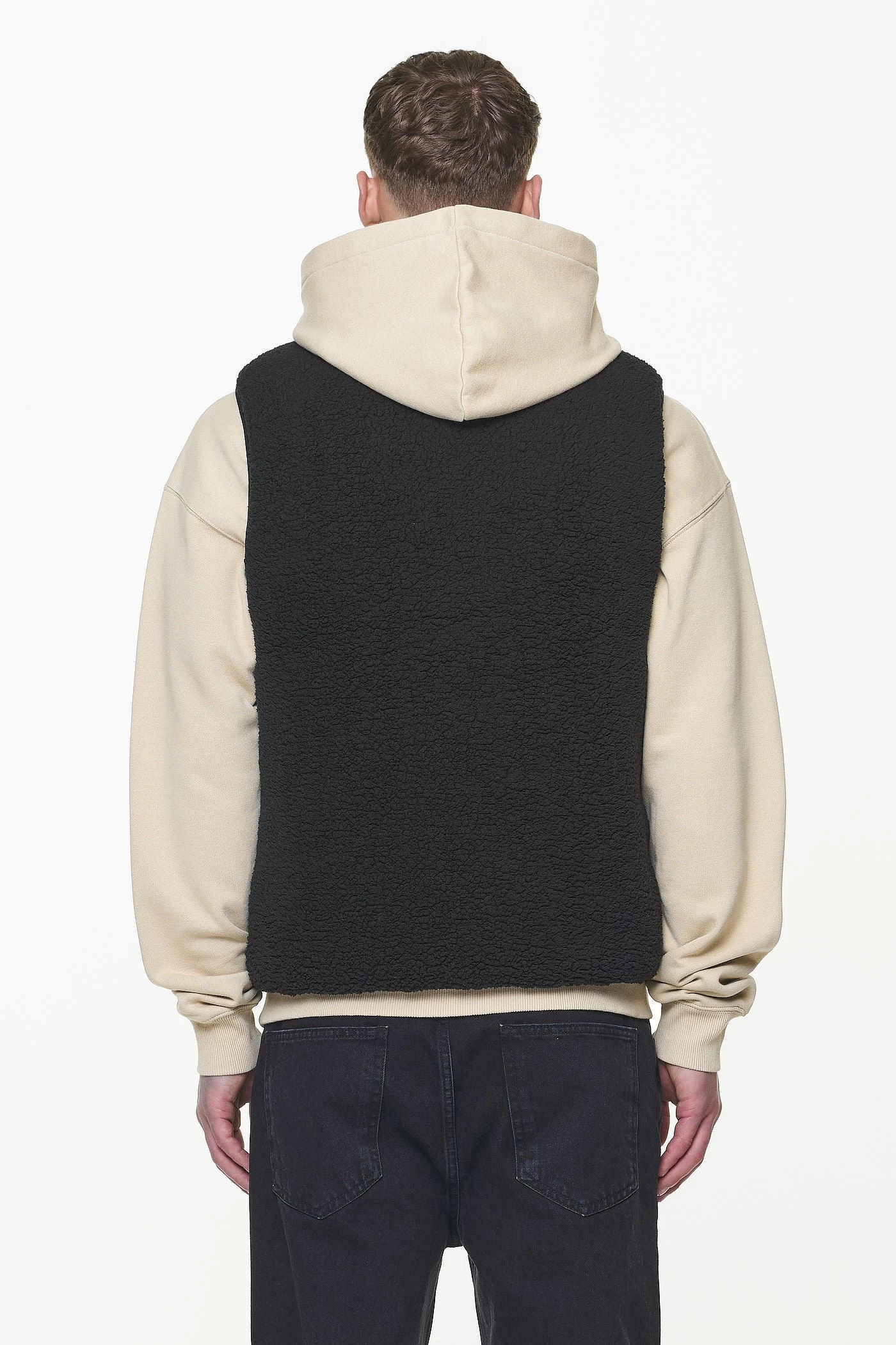 Orae Teddy Vest Onyx Black 7 Orae Teddy Vest Onyx Black - Image 5