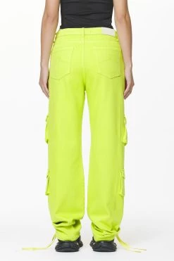 Maloy Cargo Wide Jeans Washed Lime Yellow 11 Maloy Cargo Wide Jeans Washed Lime Yellow -Pegador® PGDR DO NOT DISTURB E COMMERCE PANTS WMNS3265
