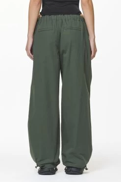 Askoy Tower Skydiver Track Pants Sage Green 11 Askoy Tower Skydiver Track Pants Sage Green -Pegador® PGDR DO NOT DISTURB E COMMERCE PANTS WMNS3287