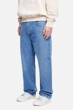 Baltra Baggy Jeans Washed Blue 9 Baltra Baggy Jeans Washed Blue -Pegador® PGDR NEVER TOO LATE ECOMMERCE 2 FEMALE BLUE92