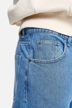Baltra Baggy Jeans Washed Blue 11 Baltra Baggy Jeans Washed Blue -Pegador® PGDR NEVER TOO LATE ECOMMERCE 2 FEMALE BLUE97