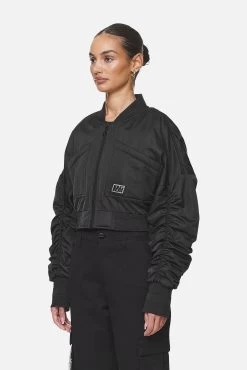 Laura Cropped Ruffed Oversized Jacket Black -Pegador® PGDR NEVER TOO LATE ECOMMERCE FEMALE DAY 1403