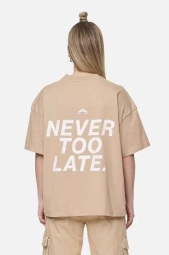 Airville Heavy Oversized Tee Washed Safari Sand -Pegador® PGDR NEVER TOO LATE ECOMMERCE FEMALE DAY 2147