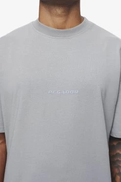 Colne Logo Oversized Tee Vintage Washed Dusk Grey Gum -Pegador® detail PGDR BLACKFRIDAY 2023 MENS19846